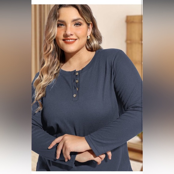 Cozy Knit Two-Piece Set in Dark Blue - Picture 4 of 5